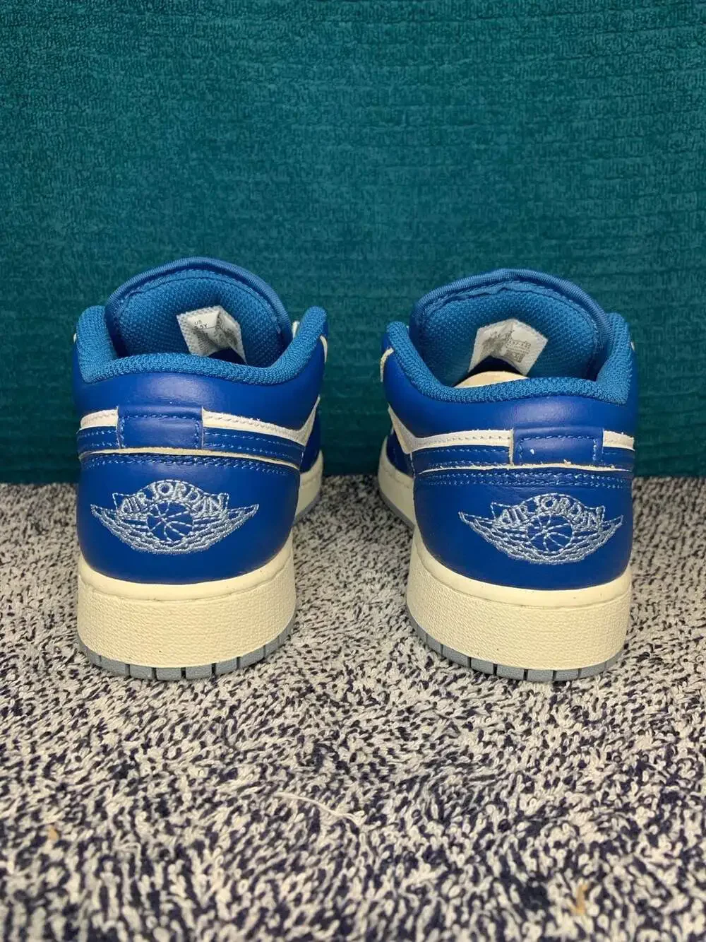 Nike Air Jordan 1 Low SE(GS) White/Industrial Blue Youth Size 5.5, Women Size 7